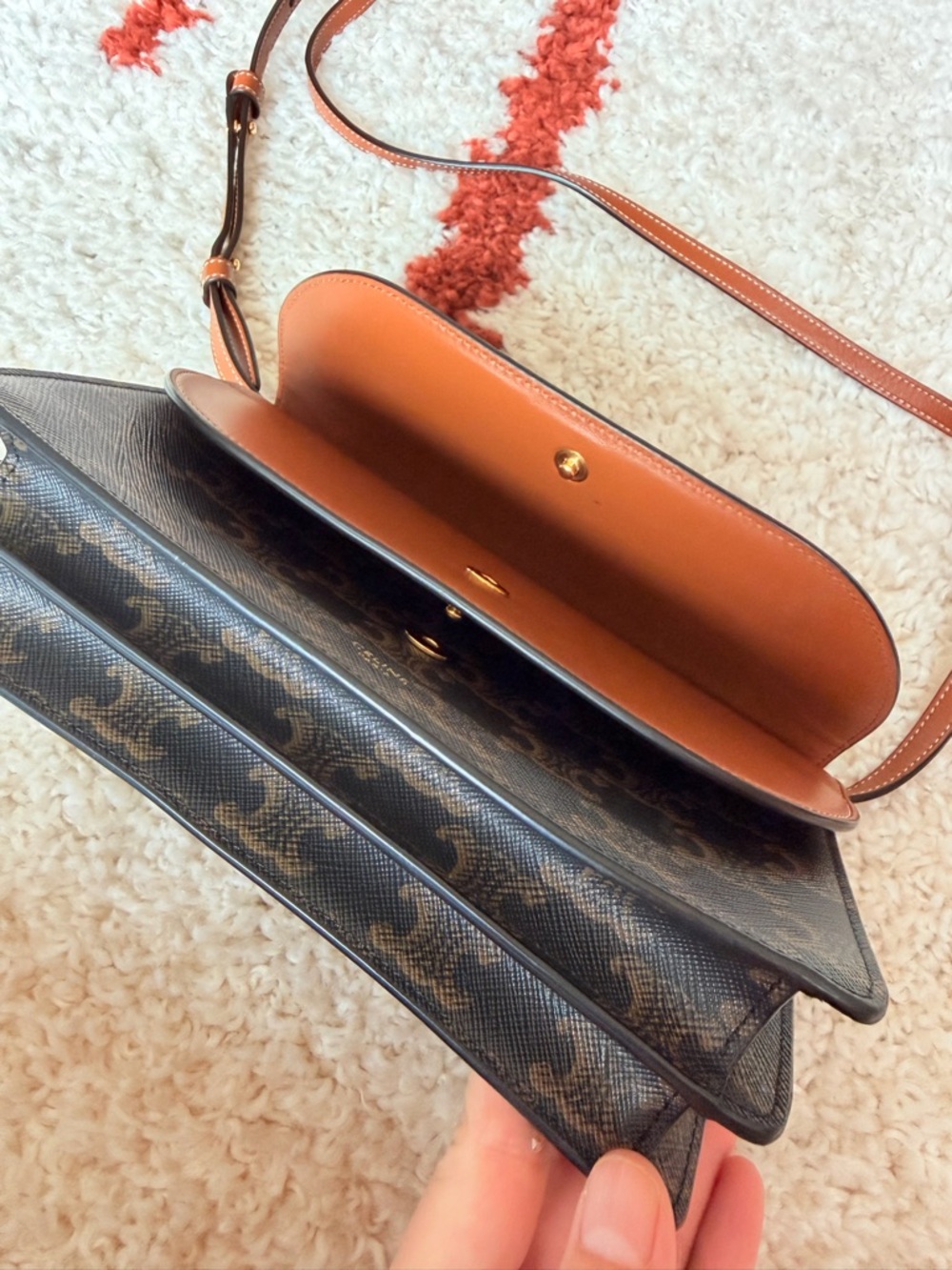 Celine Brown & Tan Triomphe wallet on Strap Bag - Picture 4 of 15